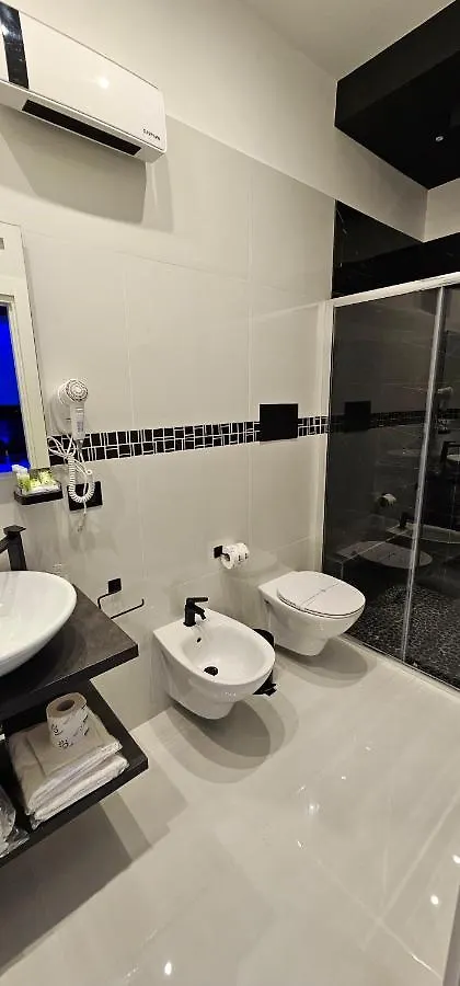Suites Silo Naples 0*,